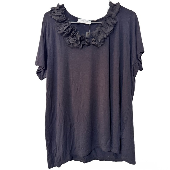 Tahari Plus Size Short Sleeve Black Ruffled Neckline Blouse Sz 3X - Picture 2 of 7